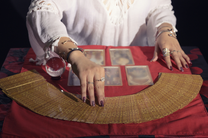 <a href="/sitteku/fortune/2878" class="text-inside-link" target="_blank">みんなの電話占い</a>で恋愛や復縁の行方が占える!当たるとウワサの先生と利用者の口コミ