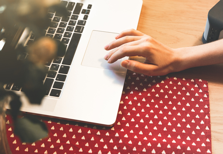 もはや主流！「ネットを使った出会い」の方法とメリット・デメリット