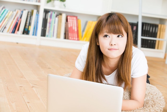 彼氏を作る方法 婚活サイトや婚活アプリで積極的に探す